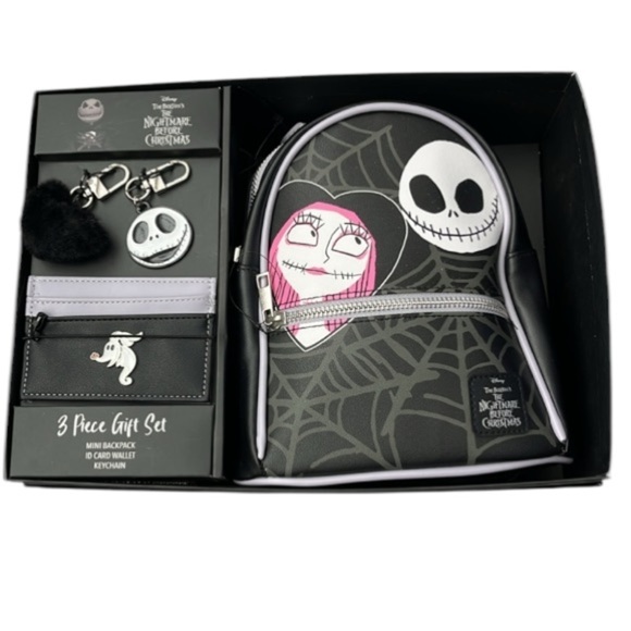 🆕 Nightmare Before Christmas 3 Piece Gift Set Mini Backpack ID Wallet Keychains - Picture 1 of 16